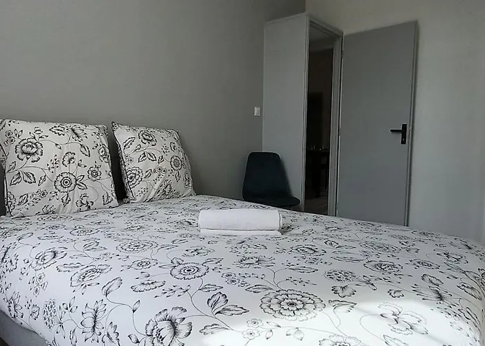 Suite Beaulieu 5 - Charmant Appartement Moderne 2 Ch- Vue Cathedrale